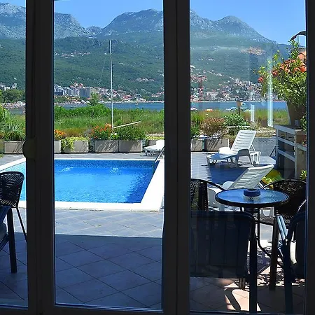 Apartments Riverside Herceg Novi Room photo