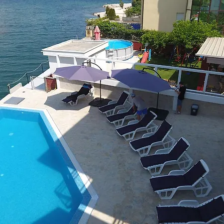 Apartments Riverside Herceg Novi Exterior photo