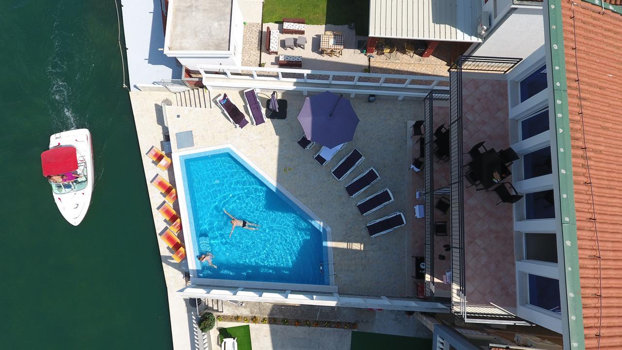 Riverside Апартаменты